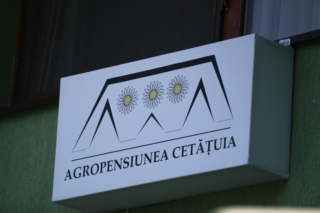 Agropensiunea Cetatuia Luncavita Kültér fotó